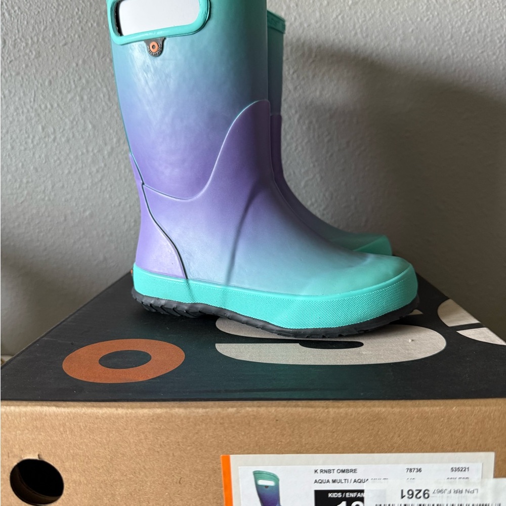 Bogs Kids Aqua and Purple Rain Boots